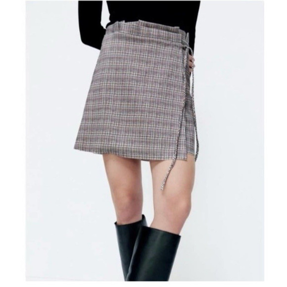 Zara Dresses & Skirts - NWT Zara Plaid Wrap Skort Skirt With Shorts Size XL 2723